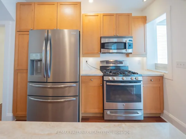 Additional image 18 of 51 Bain Ave