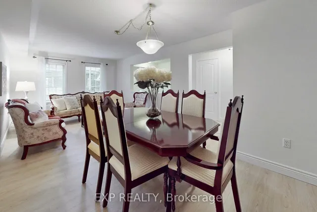 房产图片 38 - 95 Decker Hollow Circ