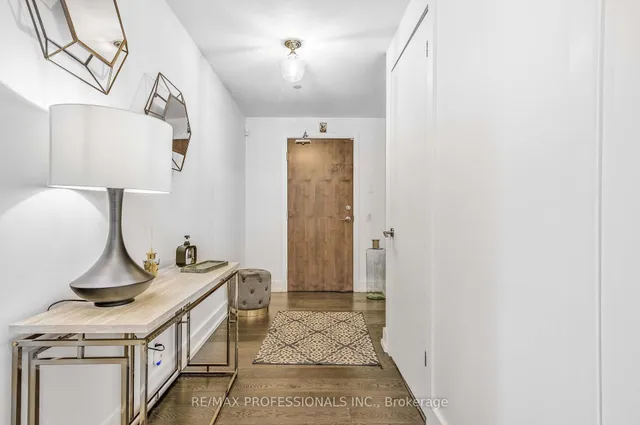 Additional image 6 of 2212 Lake Shore Blvd Unit Th04