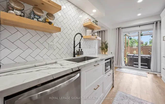 Additional image 12 of 737 Fairway Crt