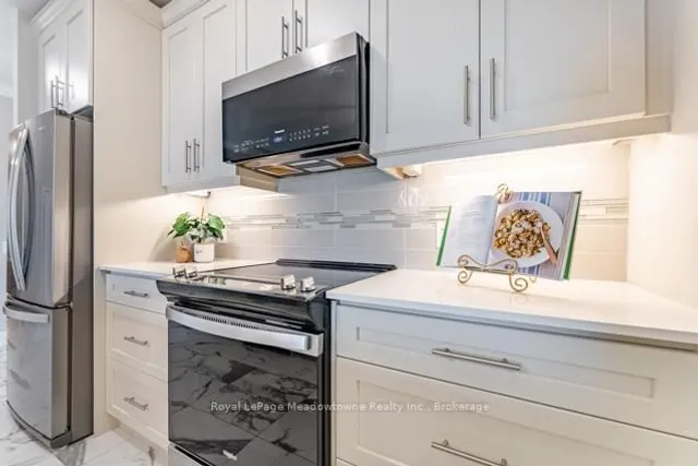 Additional image 10 of 830 Megson Terr Unit 422