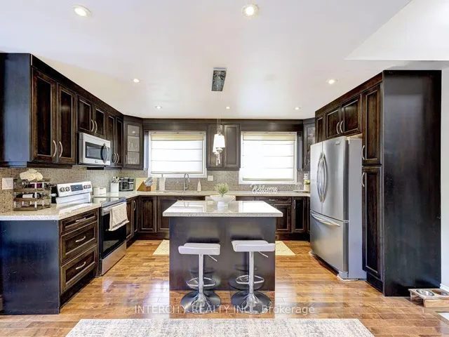 Additional image 17 of 841 Coulson Ave