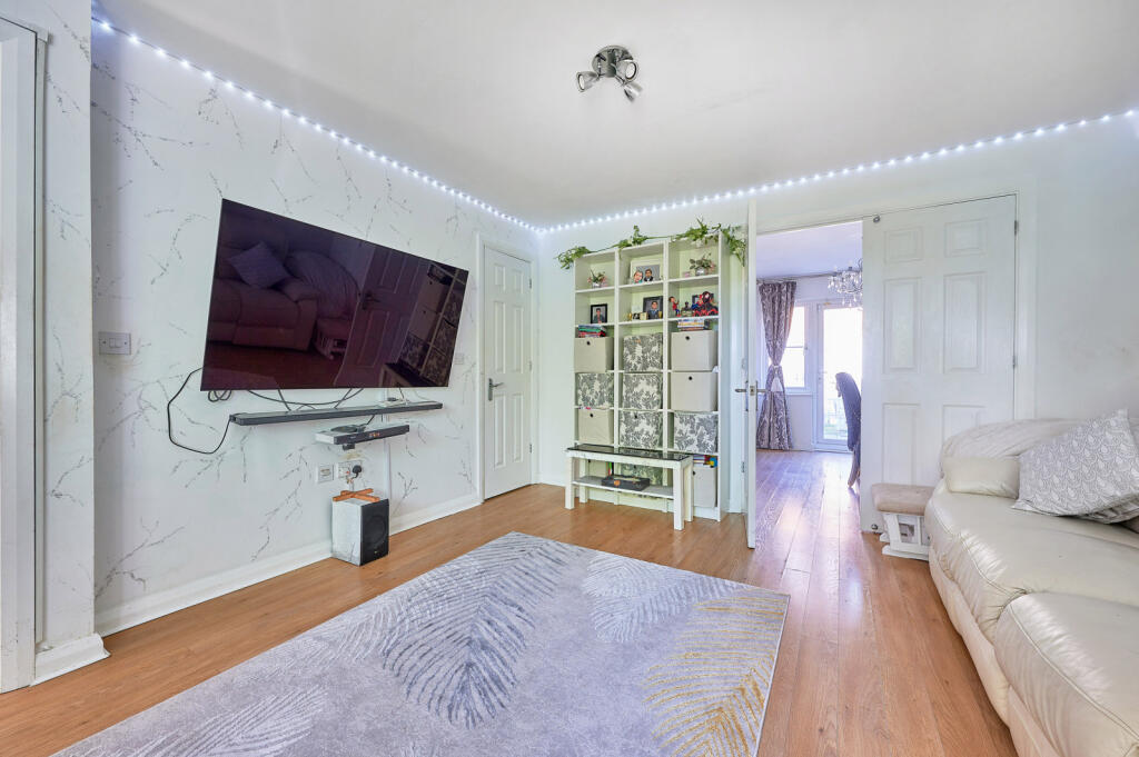 Additional image 5 of Holyrood Crescent, St. Albans, Hertfordshire, AL1