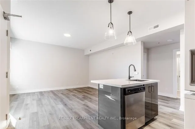 房产图片 7 - 261 KING街 301单元 - 3A