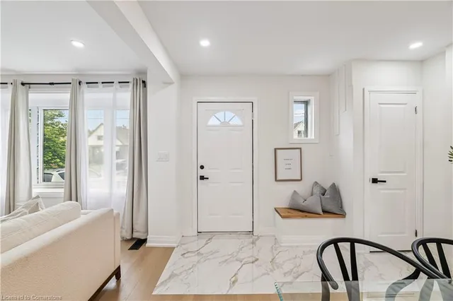 Additional image 27 of 220 Holmesdale Ave