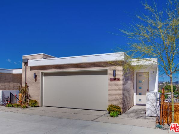 1649 N Bruce Ct, Los Angeles, CA 90026