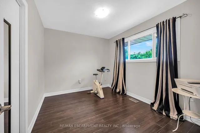 Additional image 22 of 70 Deschene Ave