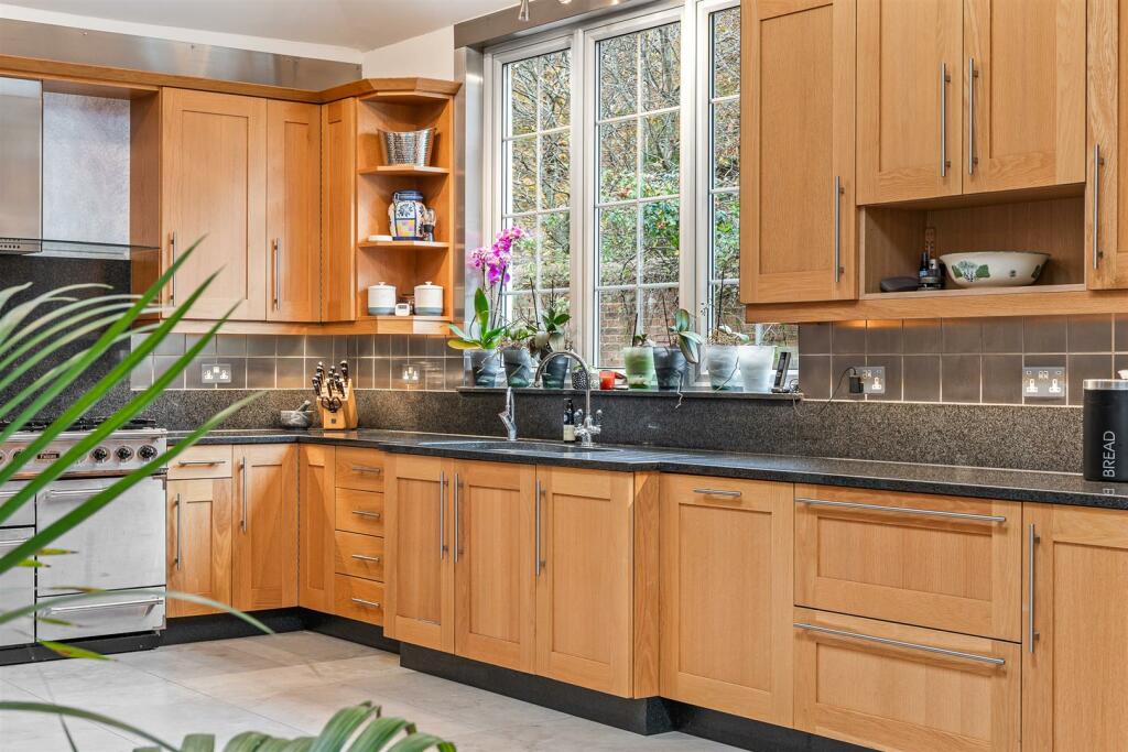 Additional image 10 of Tewin Water, Welwyn