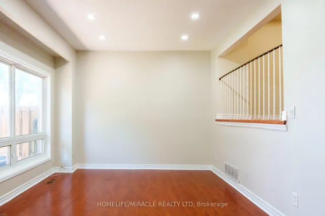 Additional image 24 of 43 Lexington Ave Unit 40