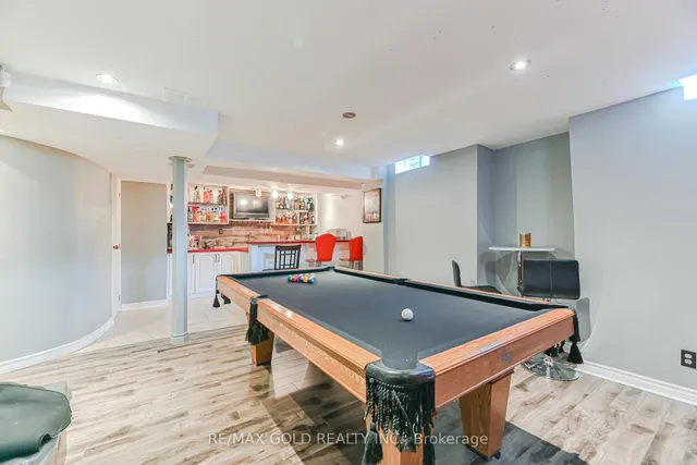 Additional image 41 of 48 Nostalgia Crt