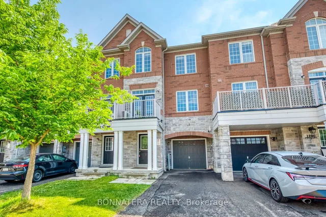 1102 Durno Crt