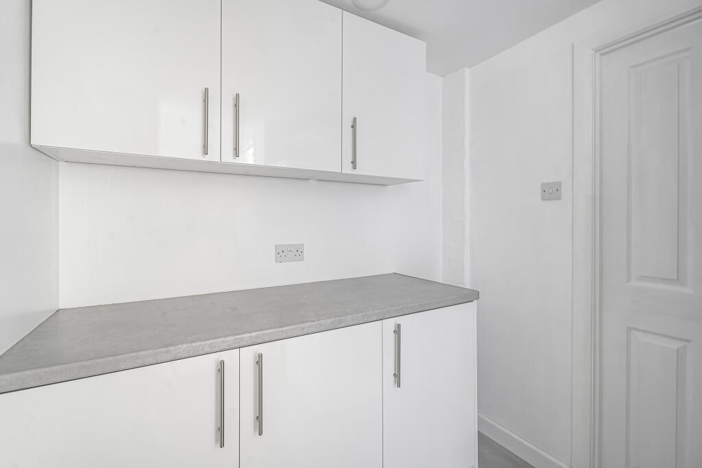 Additional image 10 of Howlands, Welwyn Garden City, Hertfordshire, AL7