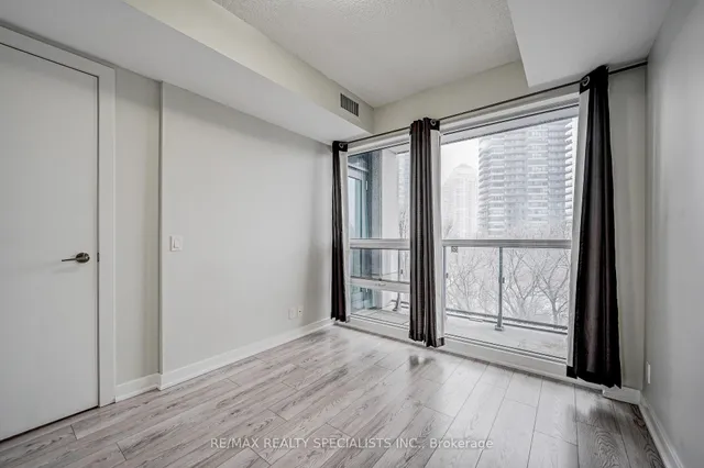 房产图片 17 - 多伦多湖滨大道2220号601单元