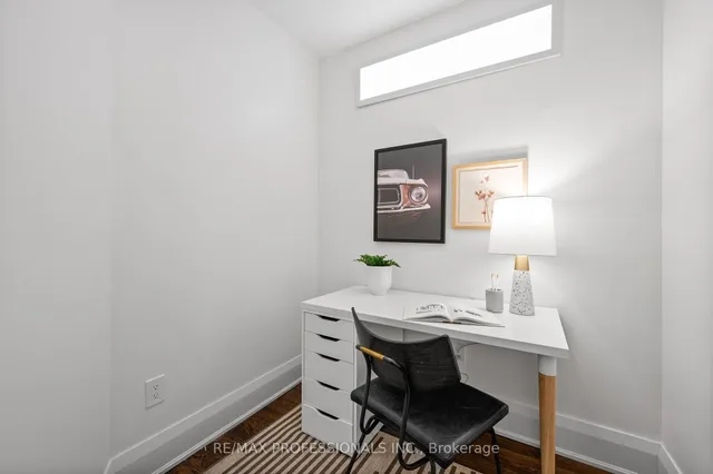 Additional image 33 of 61 Evans Ave