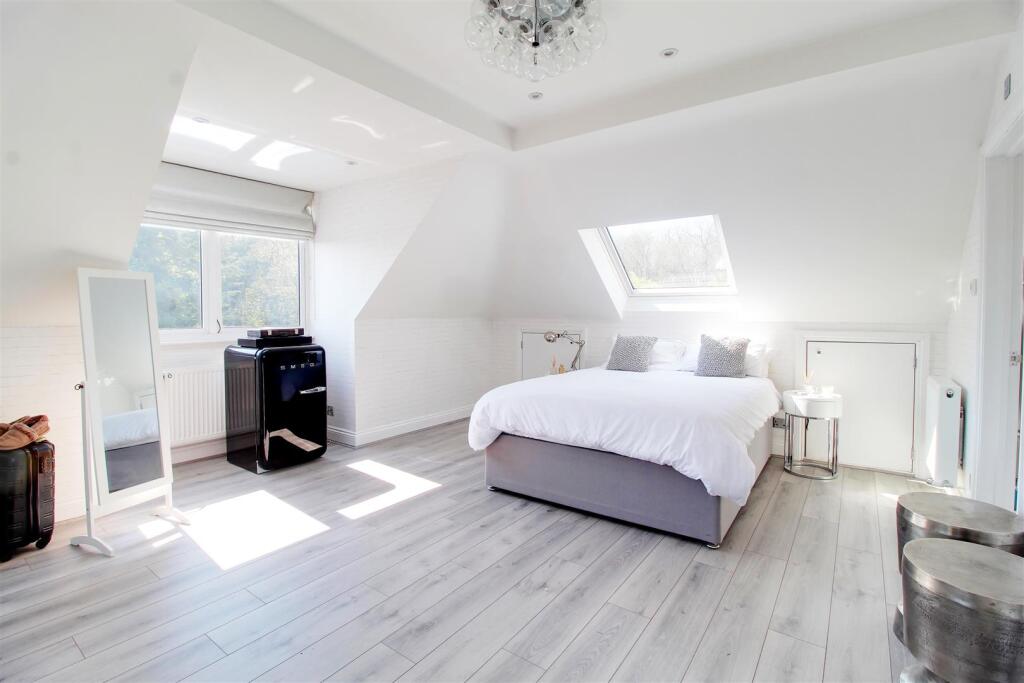 Additional image 23 of The Grove, Brookmans Park