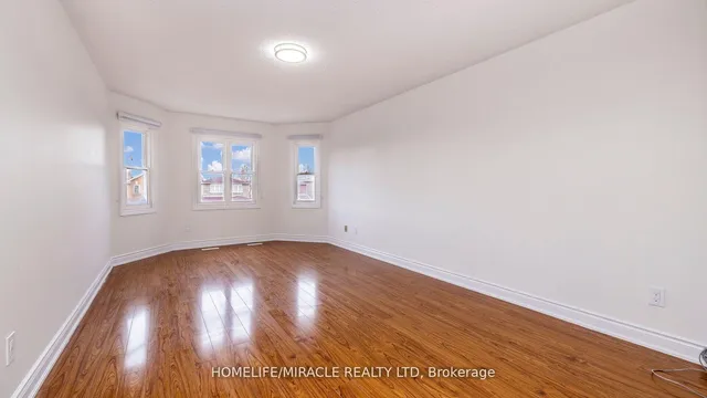 Additional image 19 of 74 Kingknoll Dr