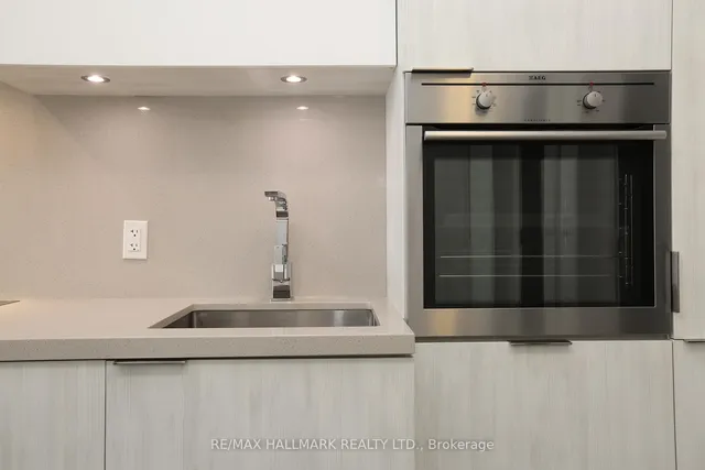 Additional image 17 of 8 Eglinton Ave Unit 4203