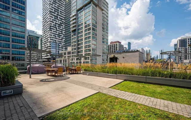 Additional image 27 of 33 Lombard St Unit 2106