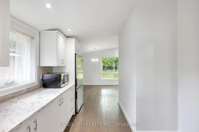 Additional image 35 of 34 Lyncroft Dr