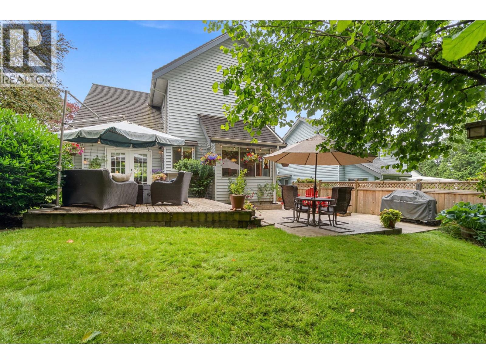 1330 CIMARRON DRIVE|Coquitlam, British Columbia V3B7B3