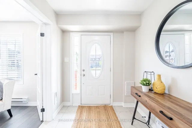 Additional image 6 of 230 Avonsyde Blvd Unit 15