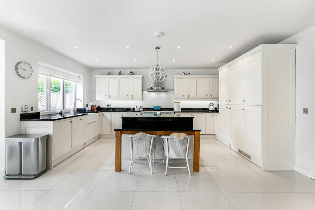 Additional image 8 of Georges Wood Road, Brookmans Park, AL9