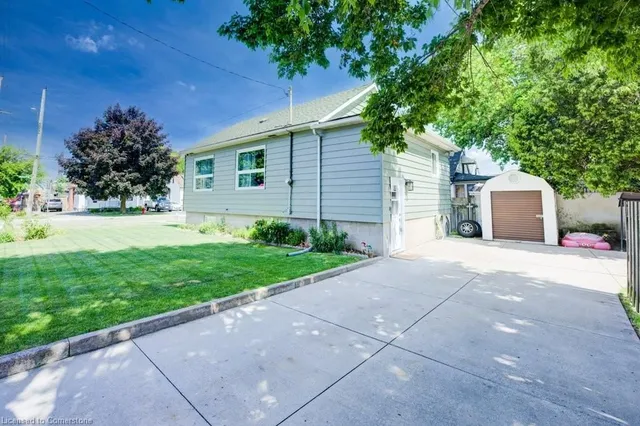 Additional image 32 of 151 Walter Ave