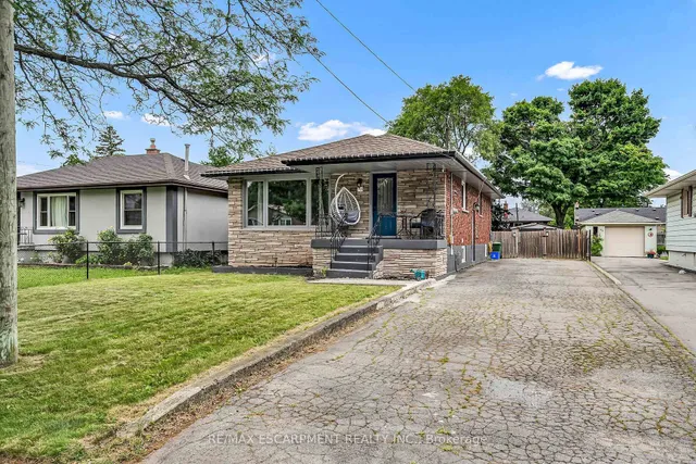 Additional image 5 of 70 Deschene Ave