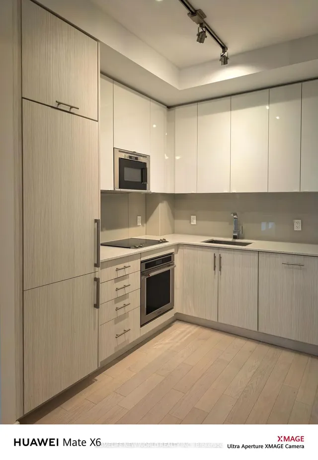 房产图片 5 - 多伦多市列治文街330号605单元