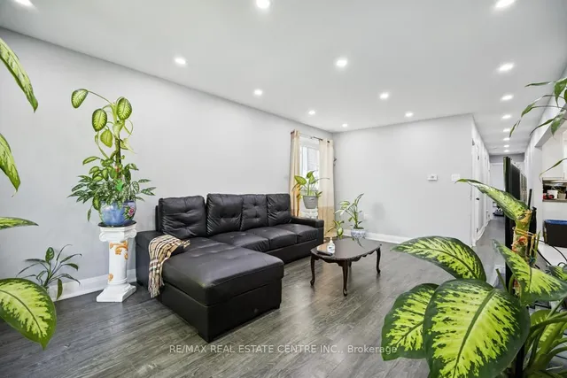 Additional image 9 of 21 Chopin Cres