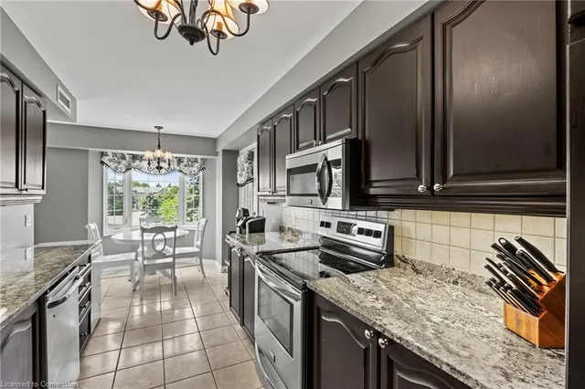 Additional image 16 of 990 Golf Links Rd Unit 301