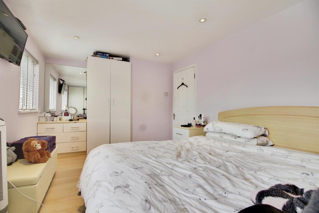 Additional image 9 of Whitethorn, Welwyn Garden City