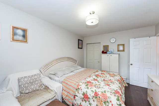 Additional image 24 of 3507 Laddie Cres