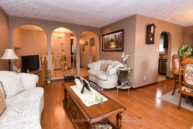 Additional image 5 of 18 Villa Crt