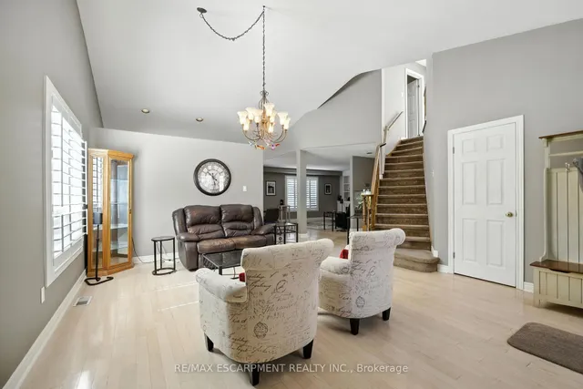 Additional image 9 of 17 Hillgarden Dr