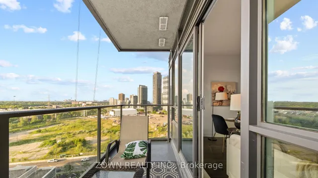 Additional image 29 of 36 Park Lawn Rd Unit 1408