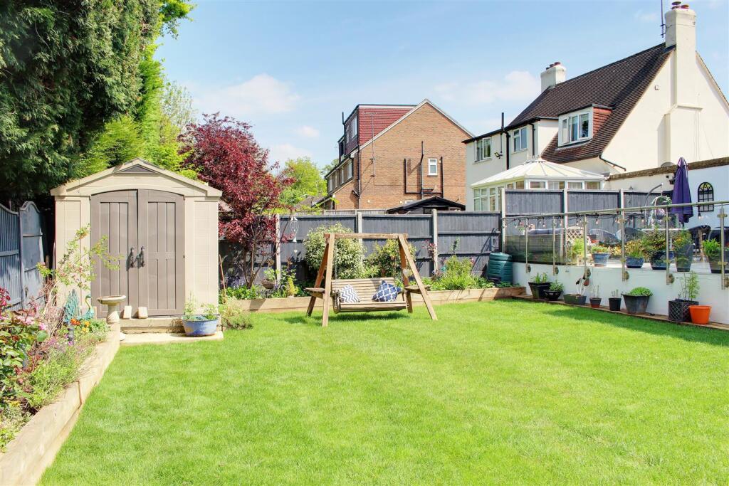 Additional image 35 of Moffats Lane, Brookmans Park