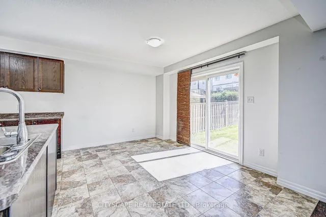 Additional image 6 of 6 Castlebay St