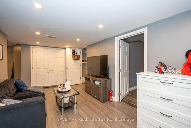 Additional image 36 of 2 Billiter Rd