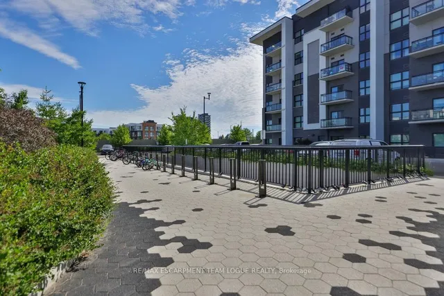 Additional image 43 of 128 GROVEWOOD COMMON Unit 509