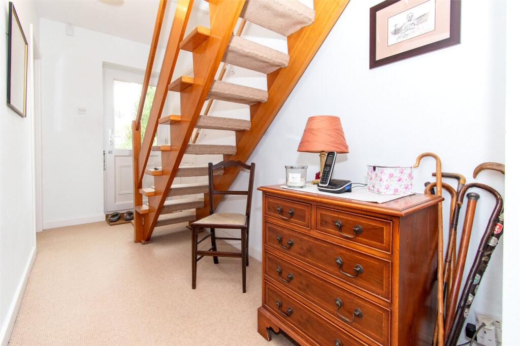 Additional image 10 of Ringway Road, Park Street, St. Albans, Hertfordshire, AL2