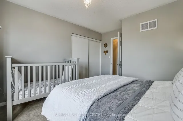 Additional image 27 of 969 Lancaster Blvd