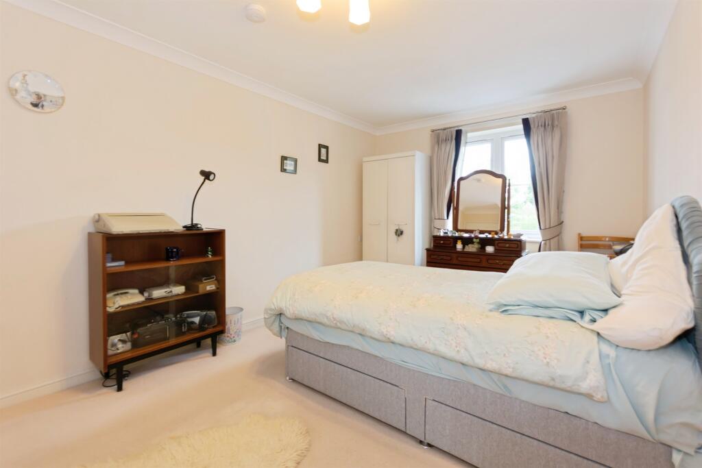 Additional image 14 of Stratford Road, Hall Green, BIRMINGHAM