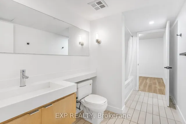 Additional image 9 of 4K Spadina Ave Unit 722