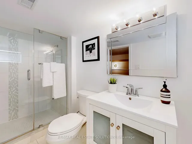 Additional image 24 of 114 Booth Ave