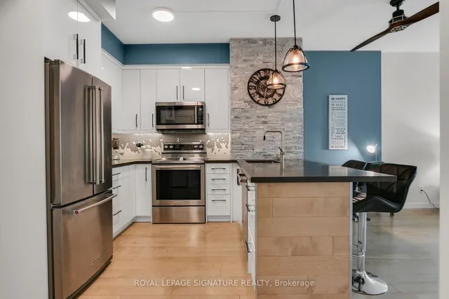 Additional image 14 of 16 Yonge St Unit 306