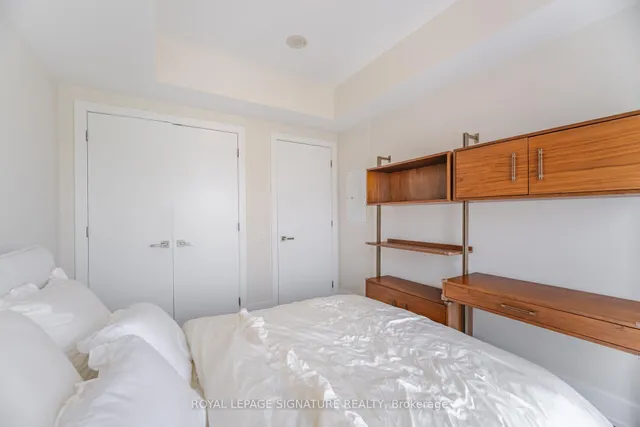 Additional image 32 of 170 Avenue Rd Unit 810