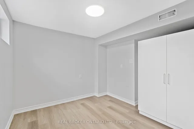 Additional image 34 of 406 Glen Park Ave