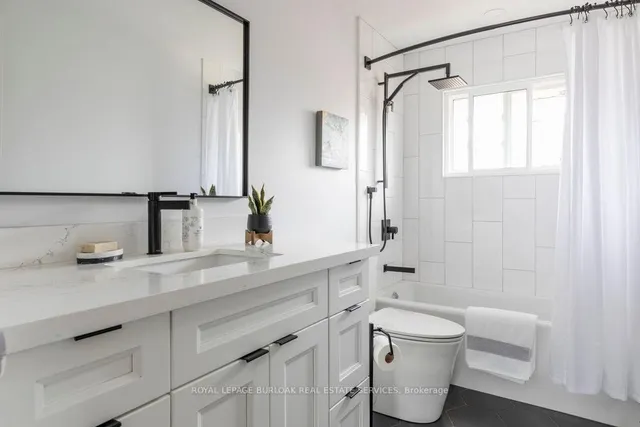 Additional image 21 of 20 Redhill Ave