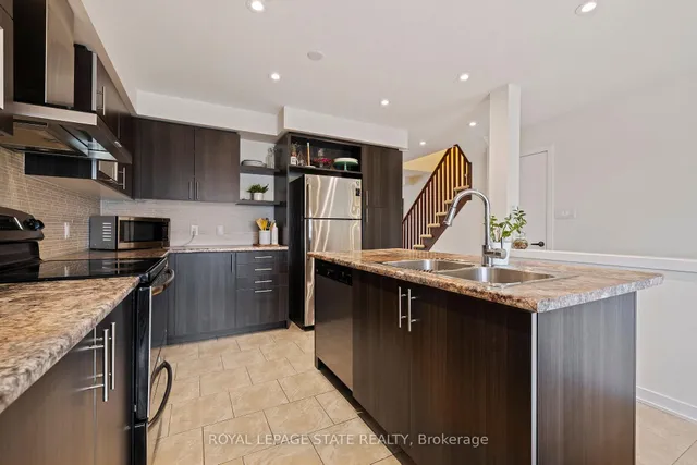 Additional image 23 of 136 Crafter Cres